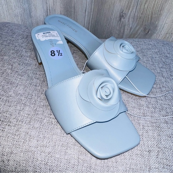 Marc Fisher Celesta-R Heeled Sandals - Picture 5 of 7